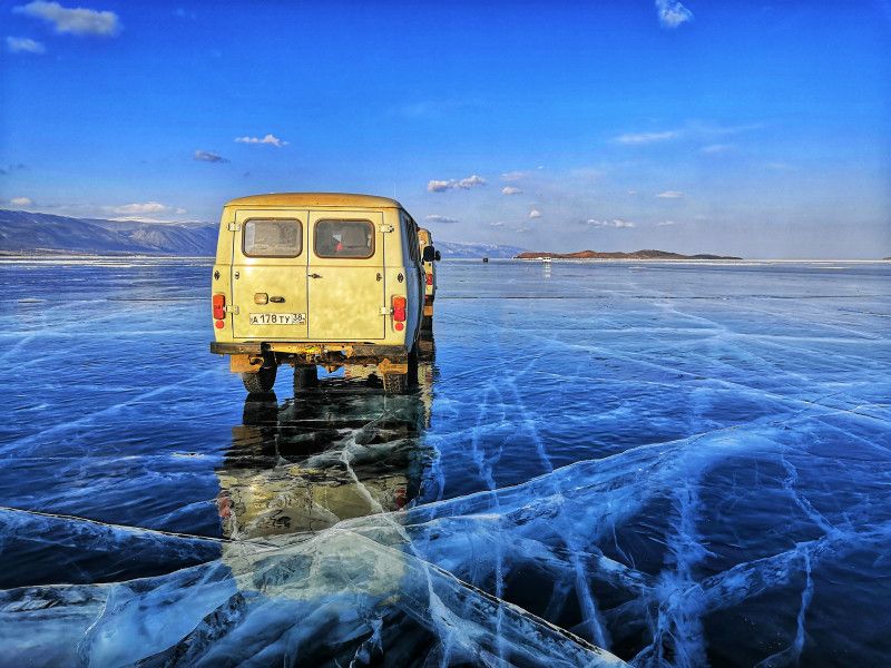 1. Ice activities all-in: hovercraft, cross-country vehicles, snowmobiles, troika, dog sledding...